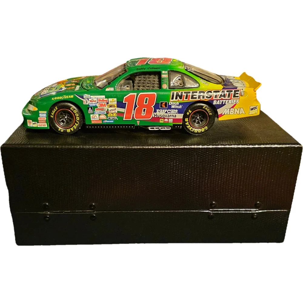 99 Bobby Labonte 18 NASCAR Racers Interstate Batteries Elite 1:24 Diecast Nascar